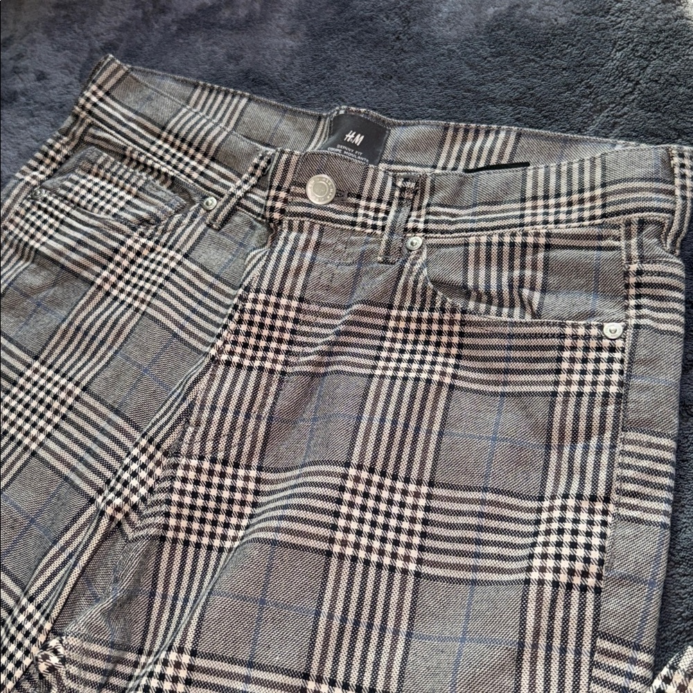 H&M Skinny-fit, 5-pocket pants in stretch cotton twill/plaid - 29 - Picture 2 of 3